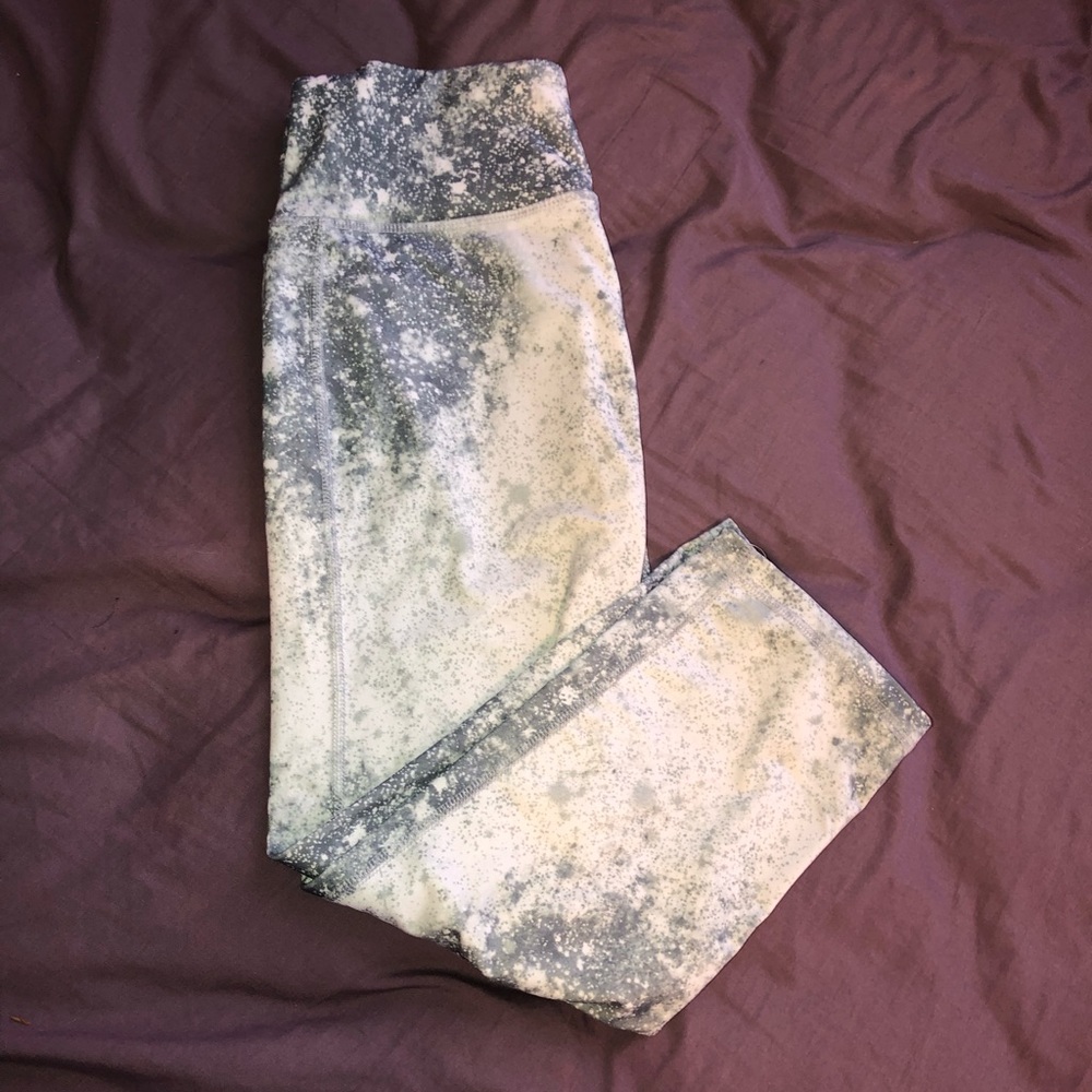 Marble print cropped leggings